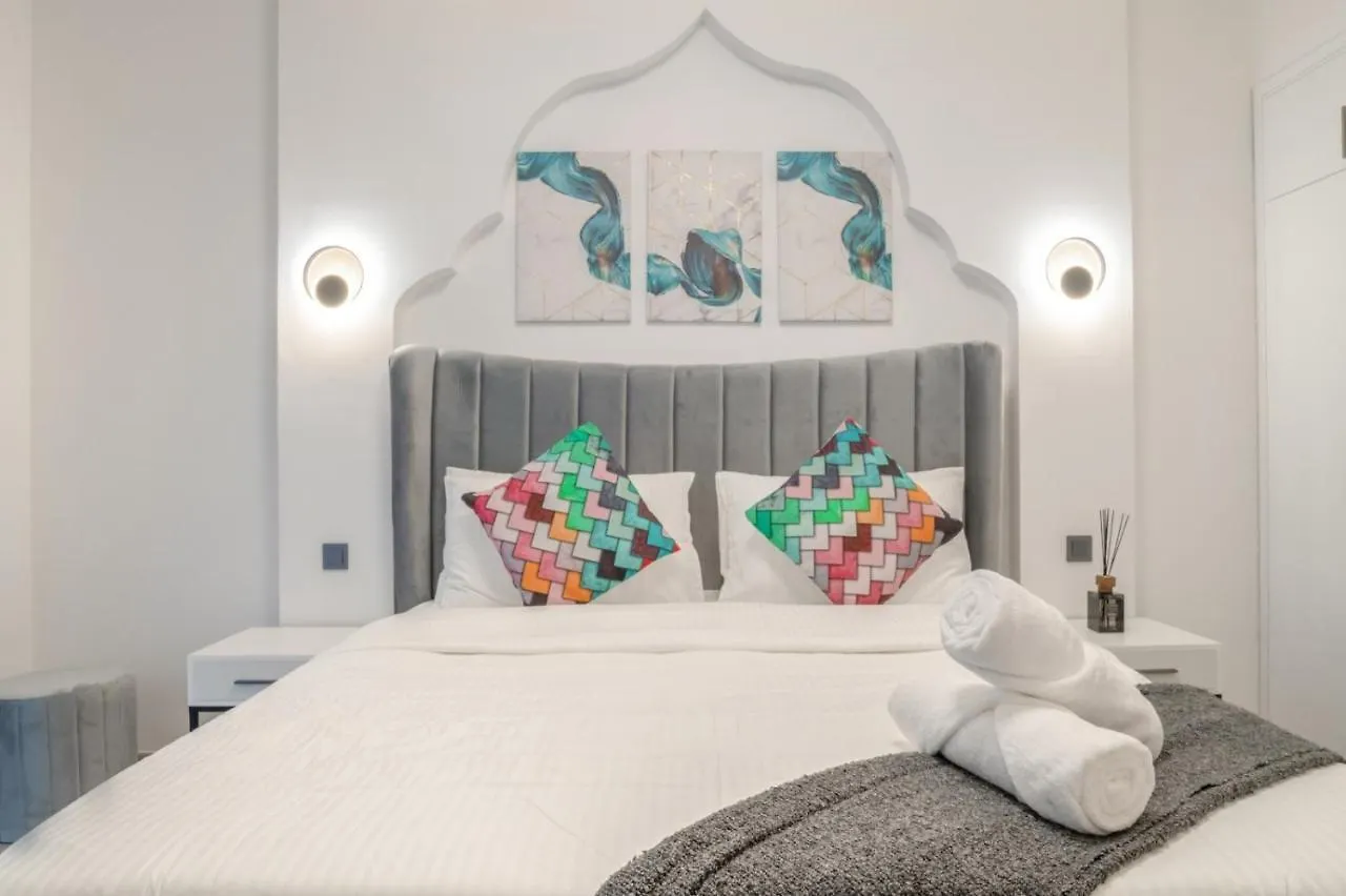 Boutique Luxury Living Near Palm Jumeirah 迪拜 0*,  阿拉伯联合酋长国